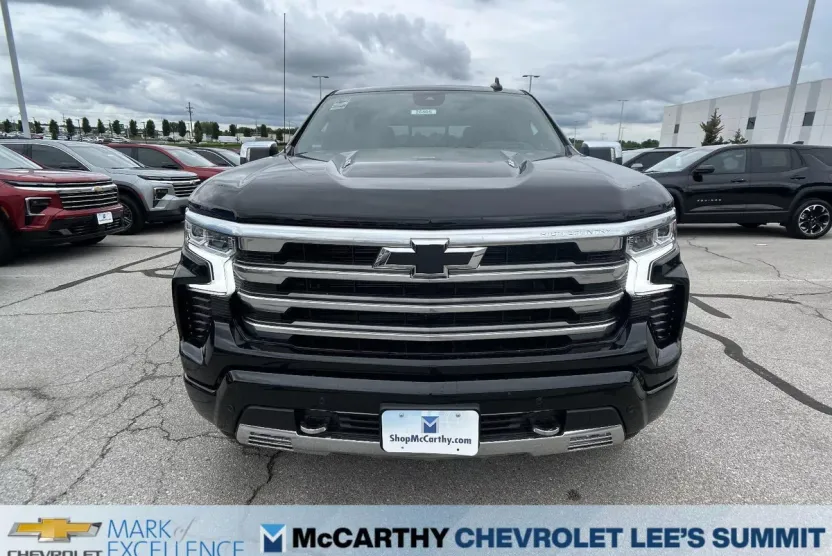 2025 Chevrolet Silverado 1500 High Country photo 1