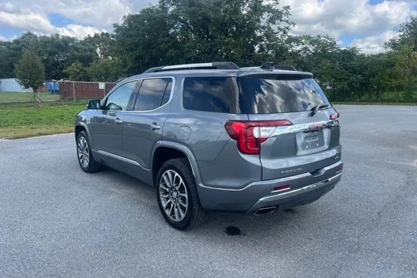 2022 Gmc Acadia Denali photo 1
