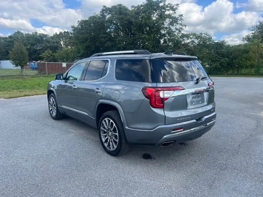 2022 Gmc Acadia Denali photo 1