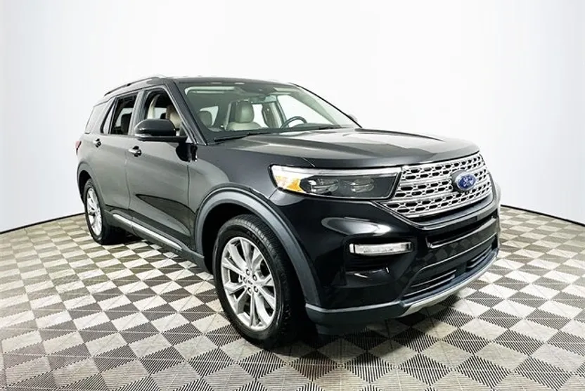 2022 Ford Explorer Limited photo 1