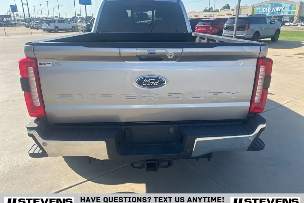 2024 Ford F-350 photo 1