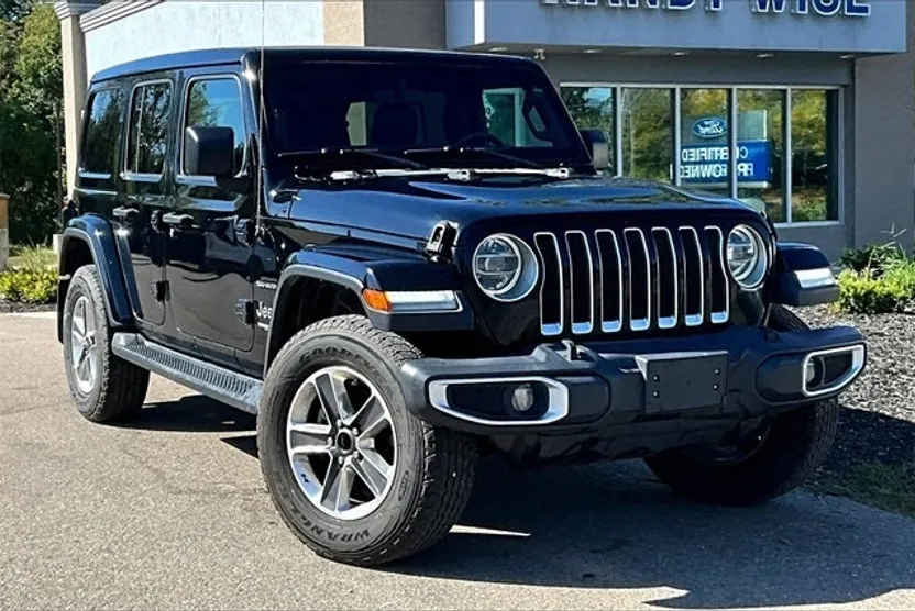 2020 Jeep Wrangler Unlimited Sahara photo 1