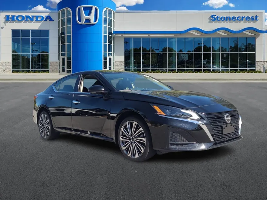 2024 Nissan Altima 2.5 SL photo 1