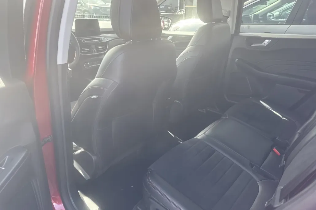2022 Ford Escape SEL photo 1