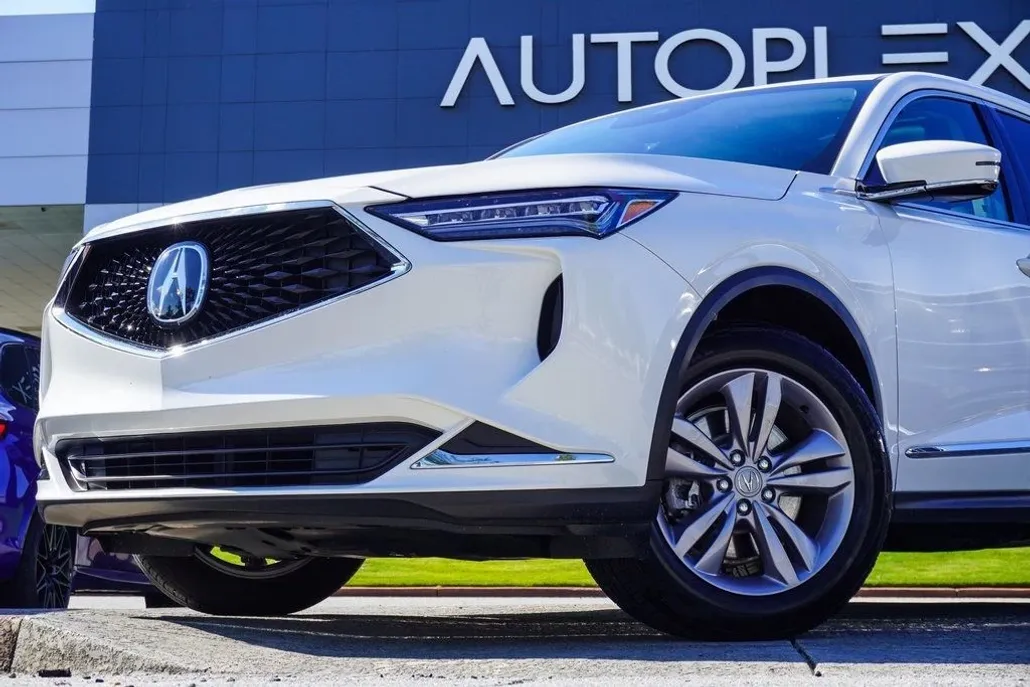 2022 Acura MDX SH-AWD photo 1