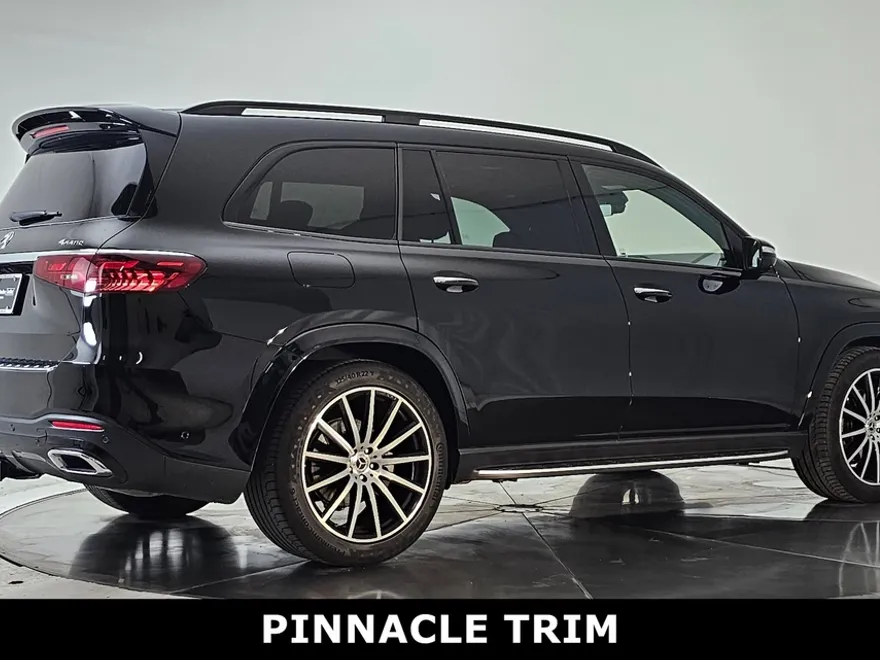 2025 Mercedes Benz GLS 450 4MATIC photo 1