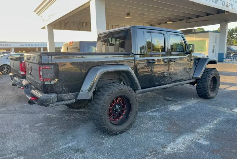 2020 Jeep Gladiator Rubicon photo 1