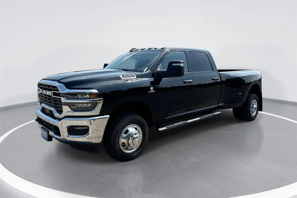 2026 Ram 3500 Tradesman photo 1