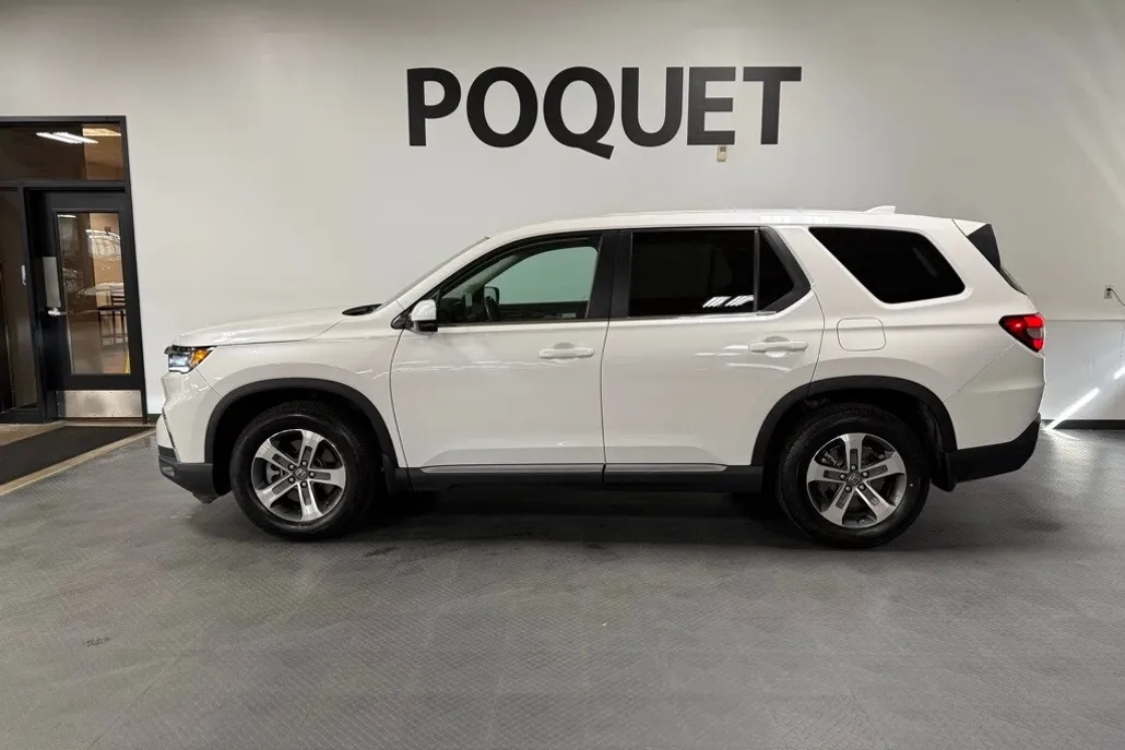 2024 Honda Pilot EX-L photo 1