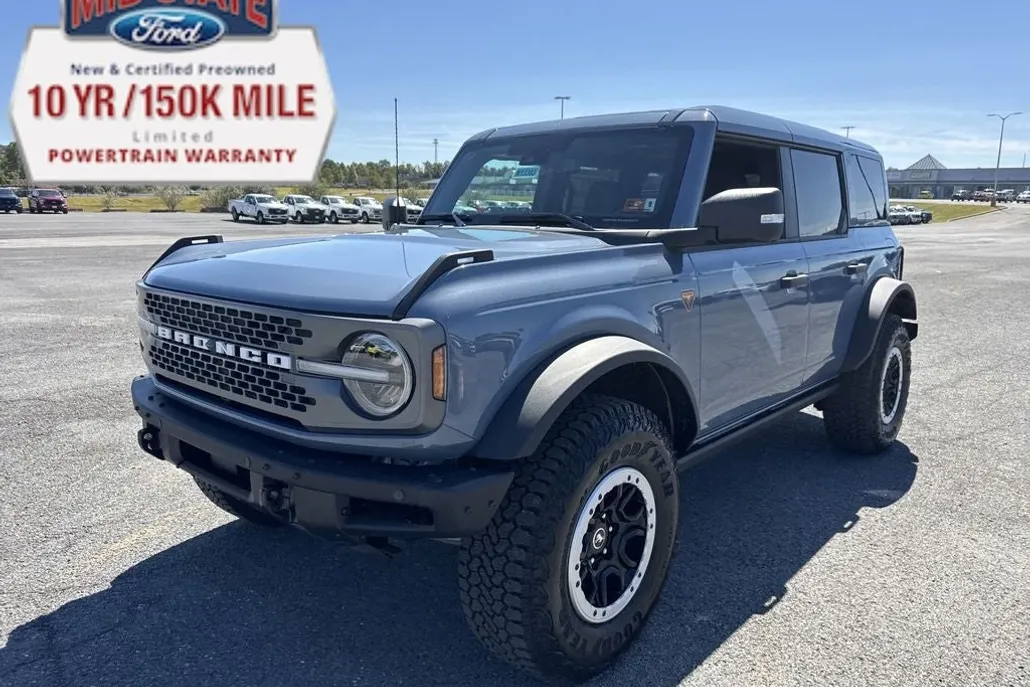 2025 Ford Bronco Badlands photo 1