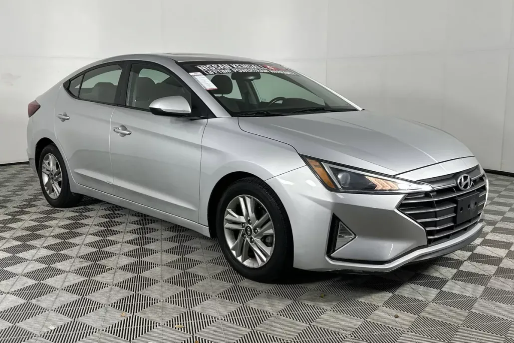 2020 Hyundai Elantra Value Edition photo 1