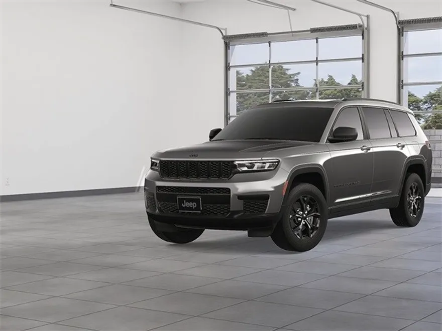 2025 Jeep Grand Cherokee Altitude photo 1