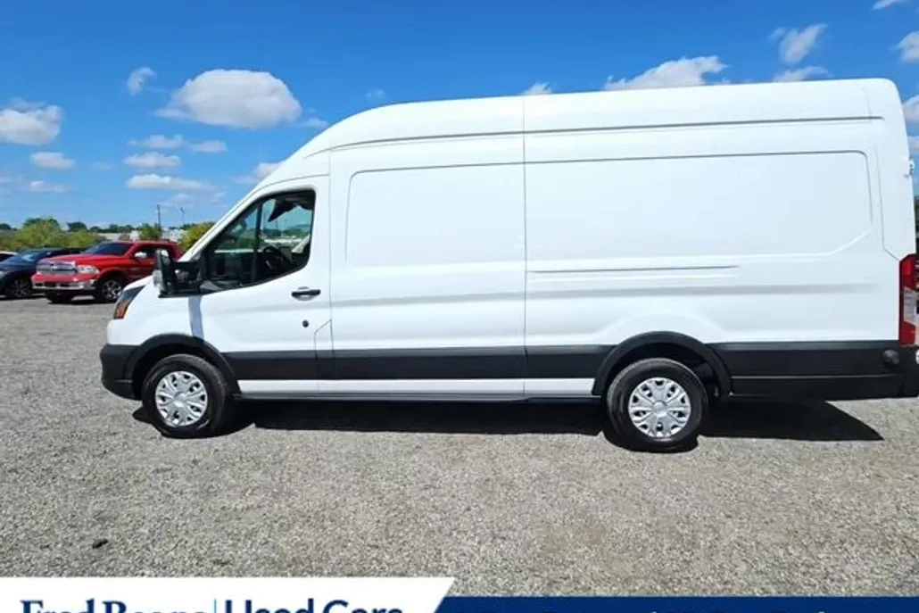 2020 Ford Transit Cargo photo 1