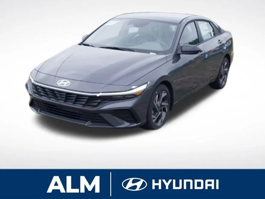 2025 Hyundai Elantra SEL Sport photo 1