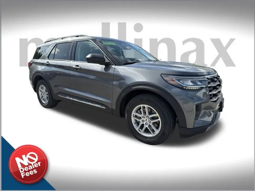 2025 Ford Explorer photo 1