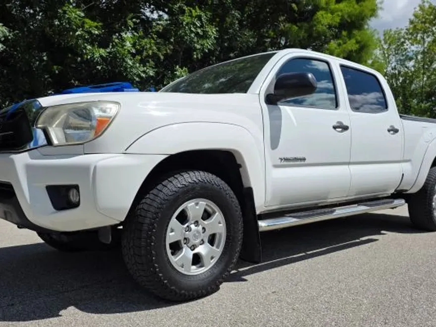 2013 Toyota Tacoma Double Cab PreRunner photo 1