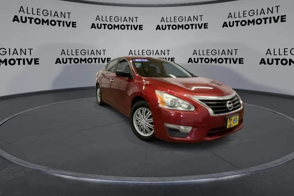 2015 Nissan Altima 2.5 photo 1
