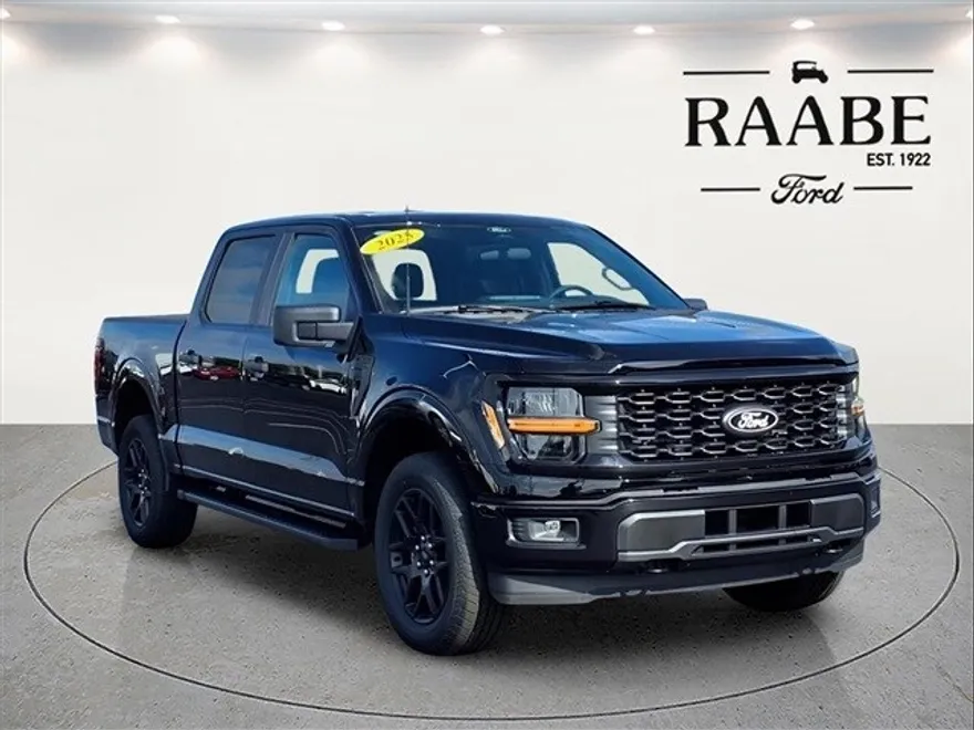 2025 Ford F-150 STX photo 1