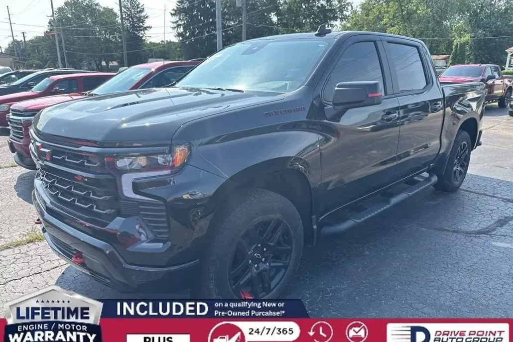 2023 Chevrolet Silverado 1500 RST photo 1