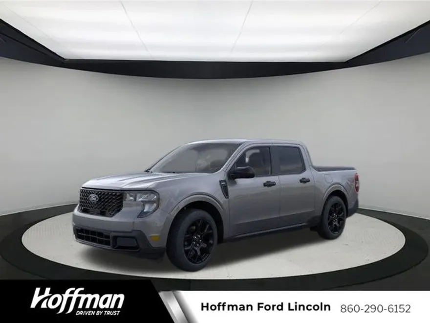 2025 Ford Maverick XLT photo 1