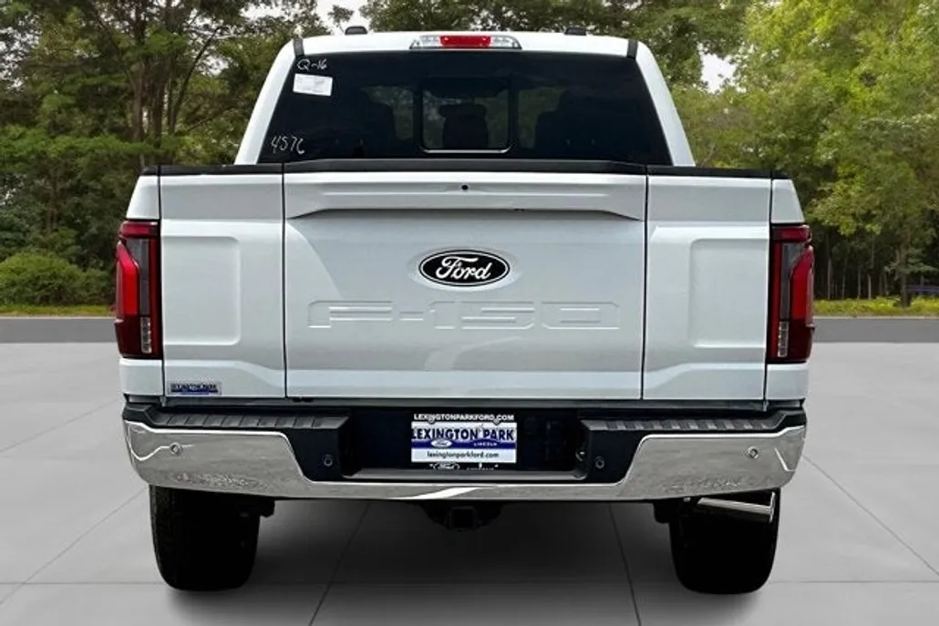 2025 Ford F-150 Lariat photo 1