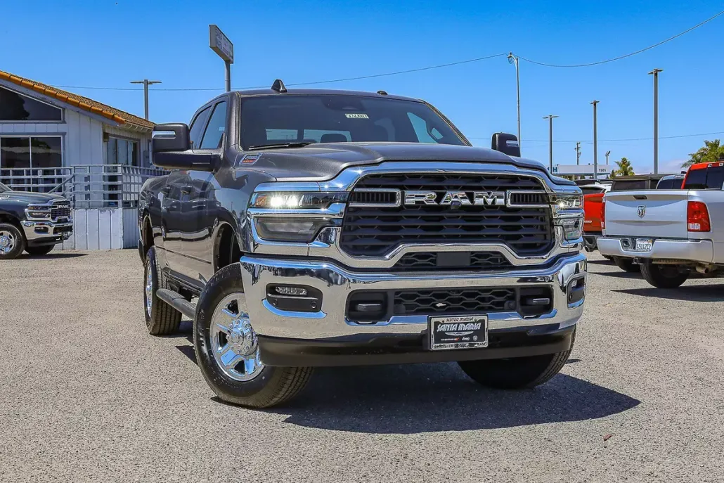 2025 Ram 2500 Tradesman photo 1