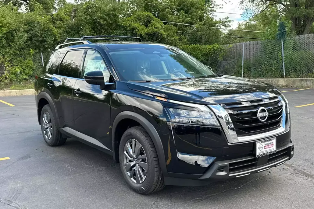 2025 Nissan Pathfinder SV photo 1