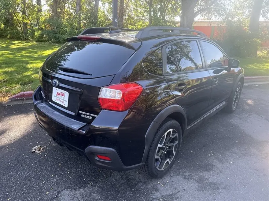 2016 Subaru Crosstrek Premium photo 1