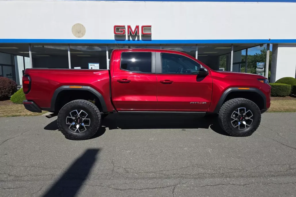 2023 Gmc Canyon AT4X photo 1