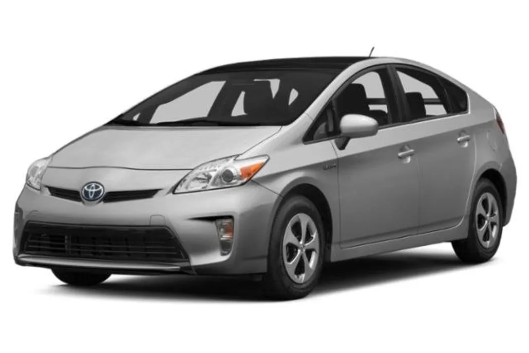 2015 Toyota Prius Two photo 1