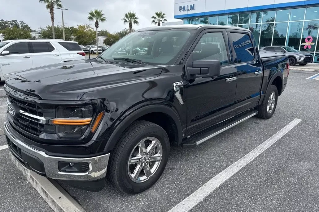 2024 Ford F-150 XLT photo 1