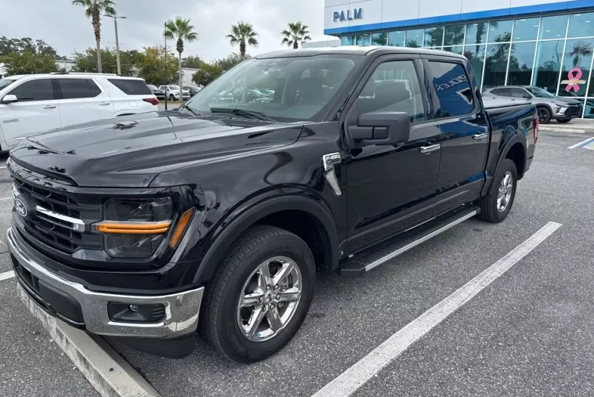 2024 Ford F-150 XLT photo 1