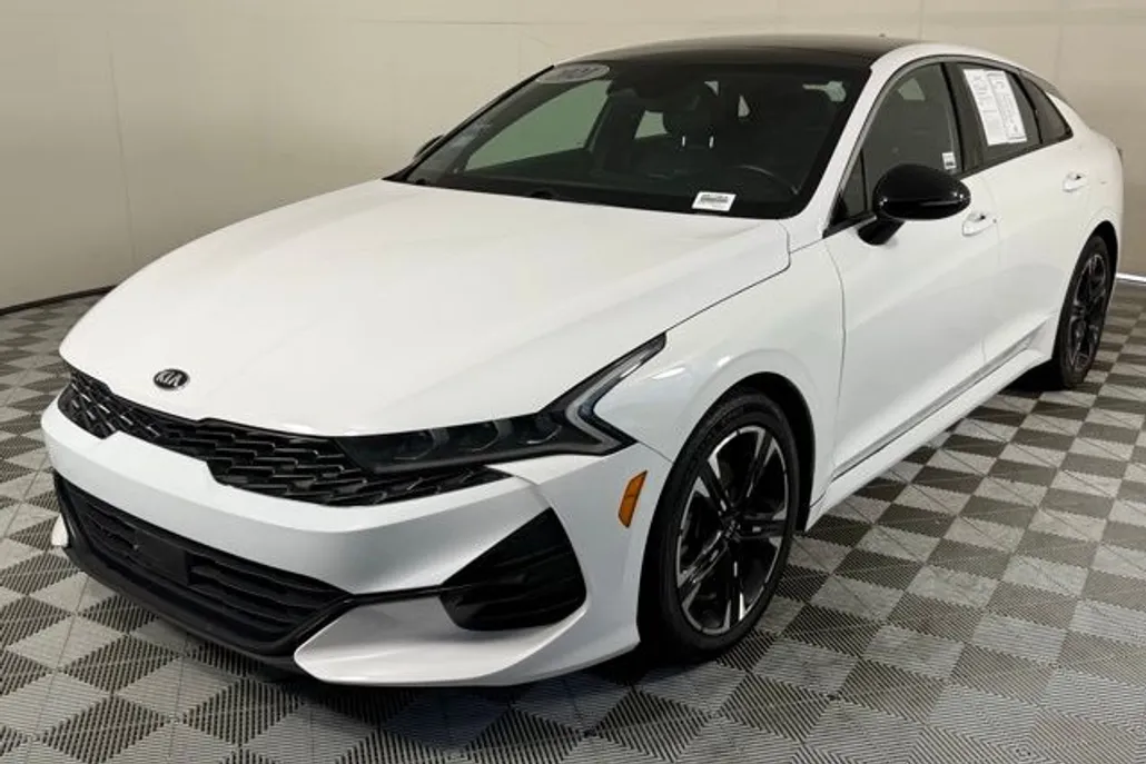 2021 Kia K5 GT-Line photo 1