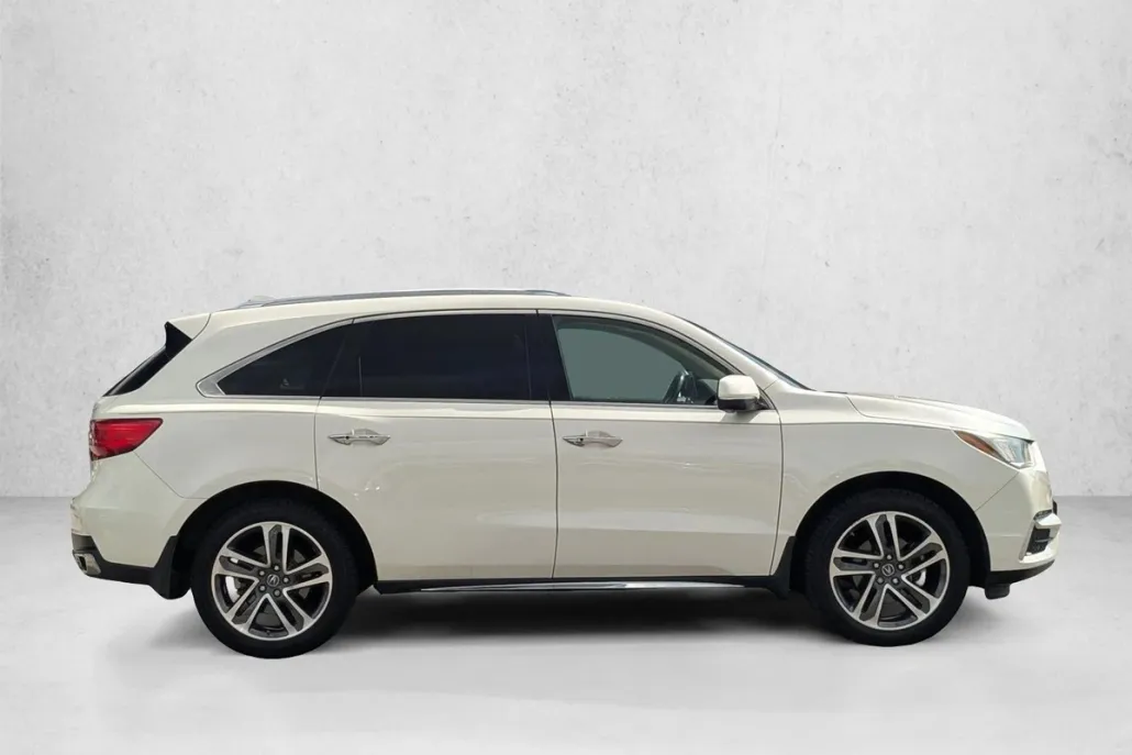 2017 Acura MDX Advance photo 1