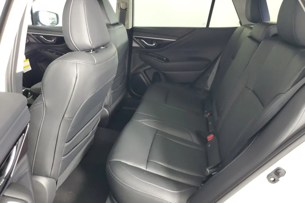 2025 Subaru Outback Touring XT photo 1