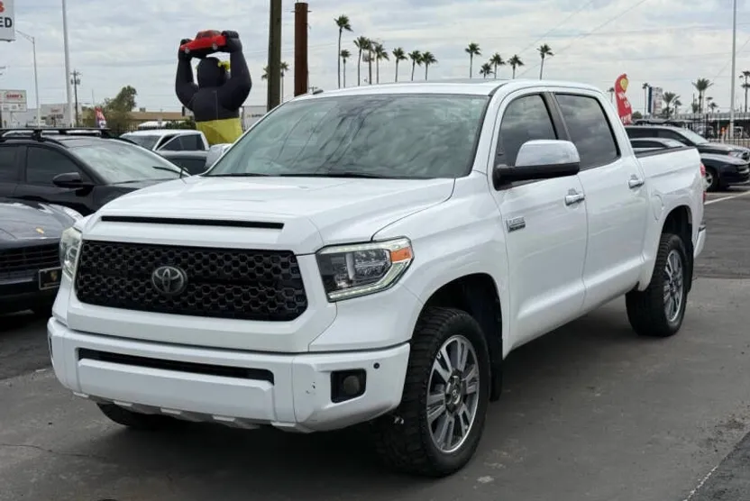 2019 Toyota Tundra Platinum Grade photo 1