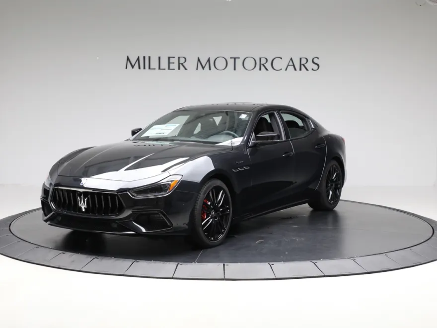 2024 Maserati Ghibli Modena Q4 photo 1