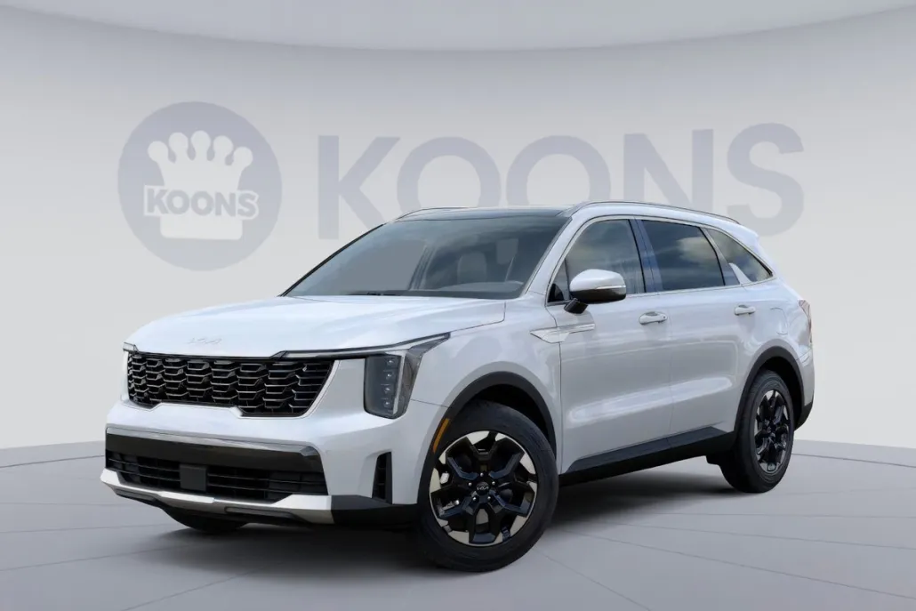 2025 Kia Sorento S photo 1