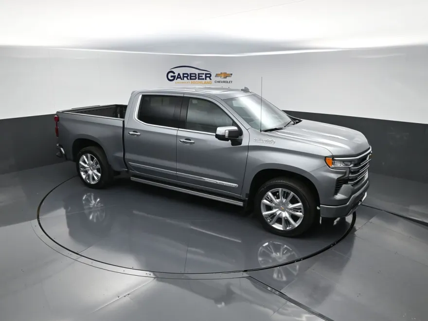 2026 Chevrolet Silverado 1500 High Country photo 1