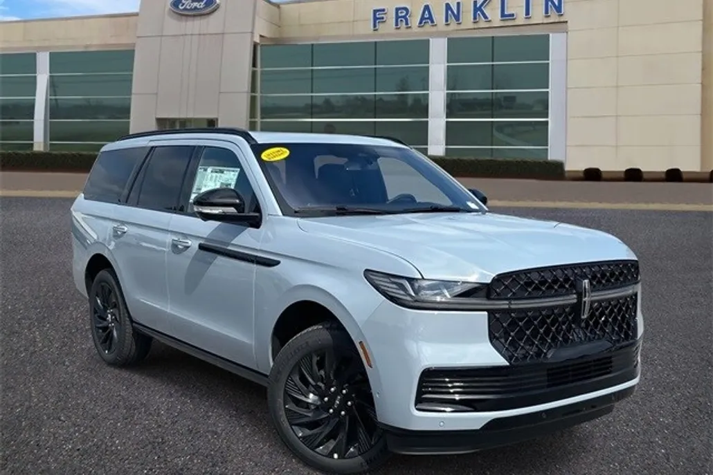 2025 Lincoln Navigator Reserve photo 1