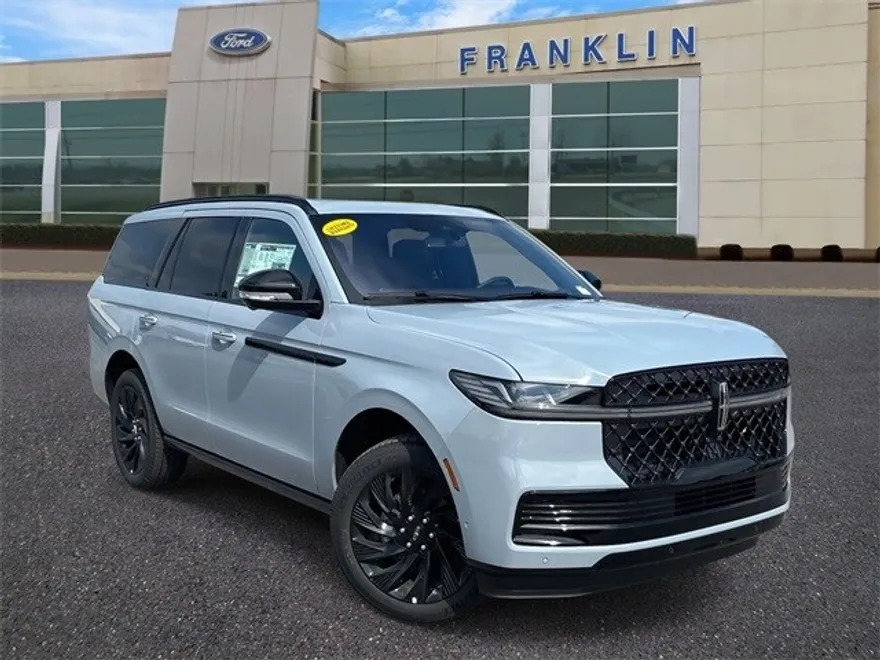 2025 Lincoln Navigator Reserve photo 1