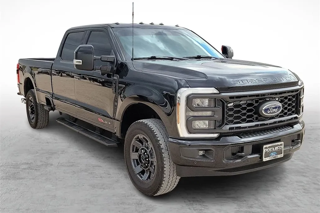 2024 Ford F-350 Lariat photo 1