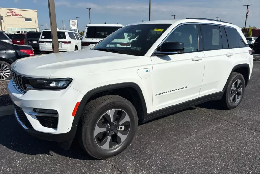2023 Jeep Grand Cherokee 4xe Base photo 1