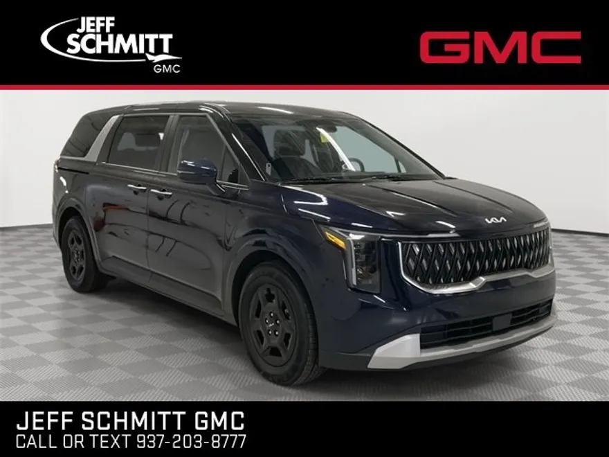 2025 Kia Carnival LXS photo 1