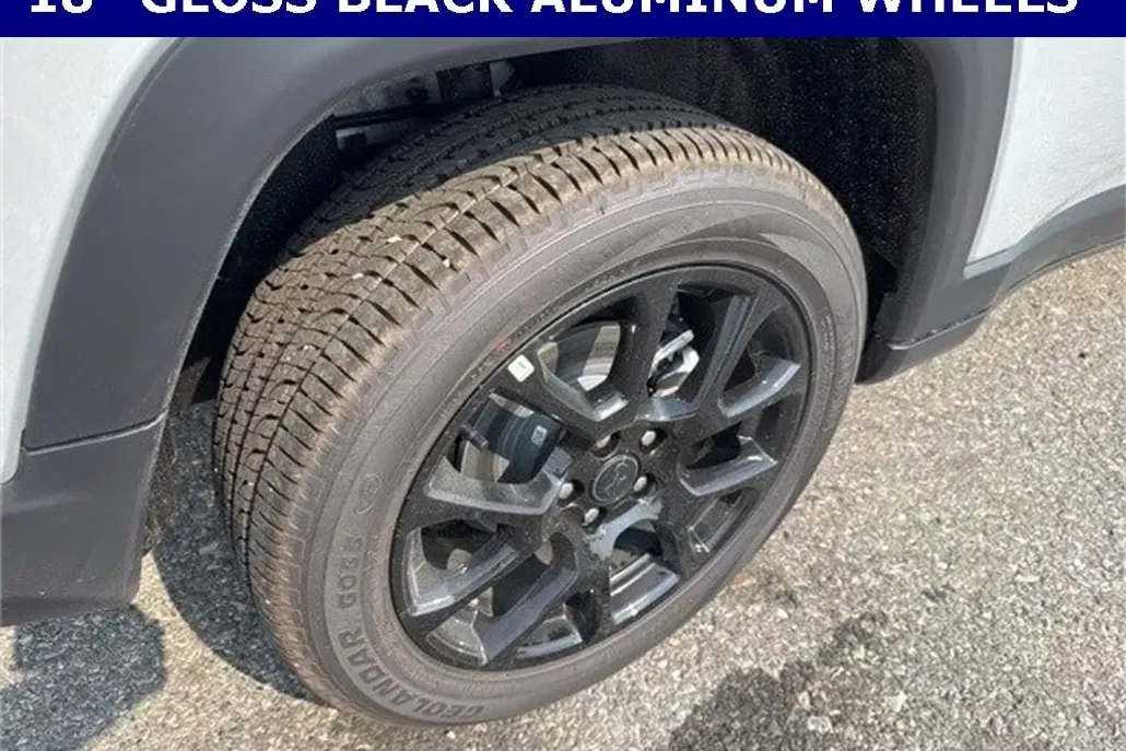 2026 Jeep Compass Latitude Altitude Special Edition photo 1