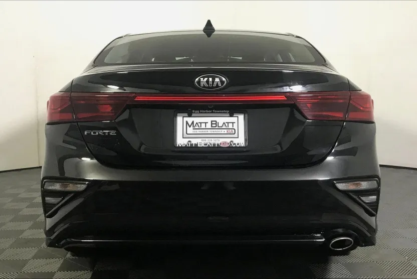 2020 Kia Forte LXS photo 1