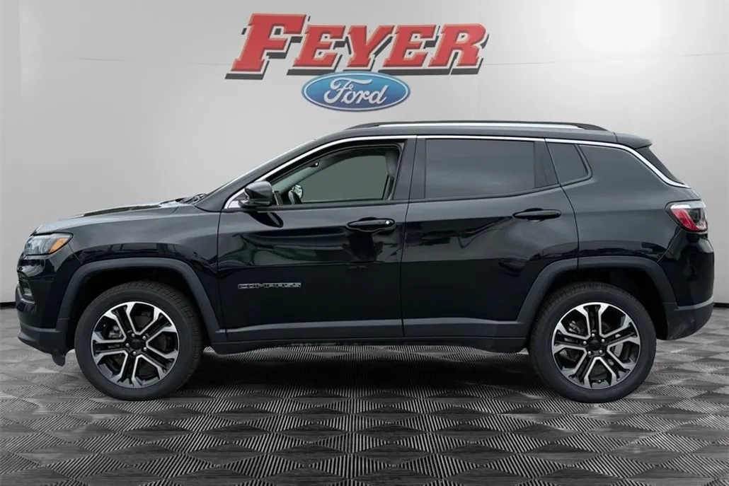 2022 Jeep Compass Limited photo 1