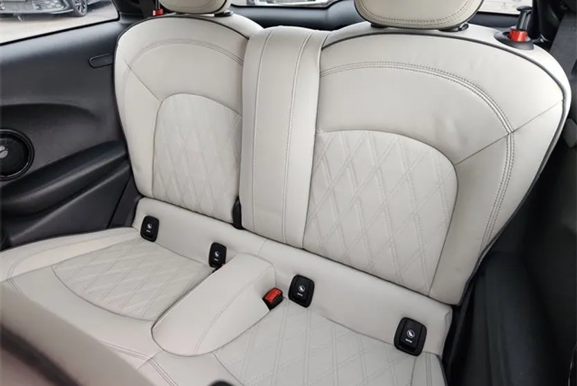 2021 Mini Cooper SE Signature photo 1