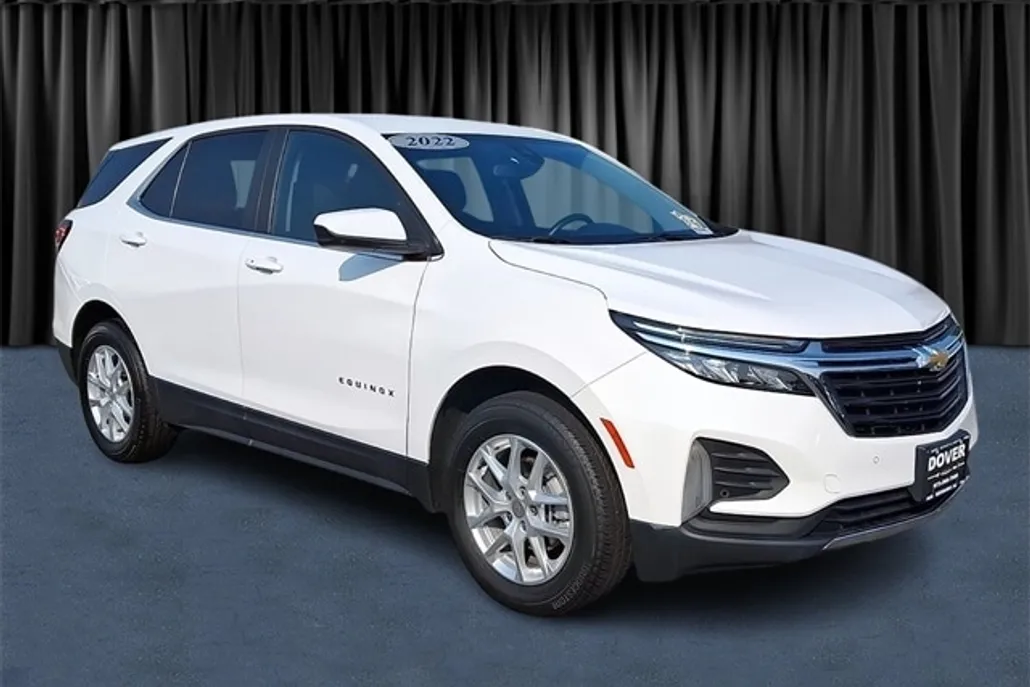 2022 Chevrolet Equinox LT photo 1