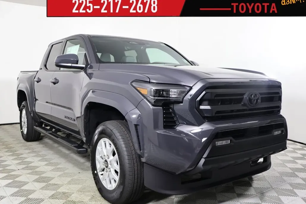 2025 Toyota Tacoma SR5 Double Cab photo 1